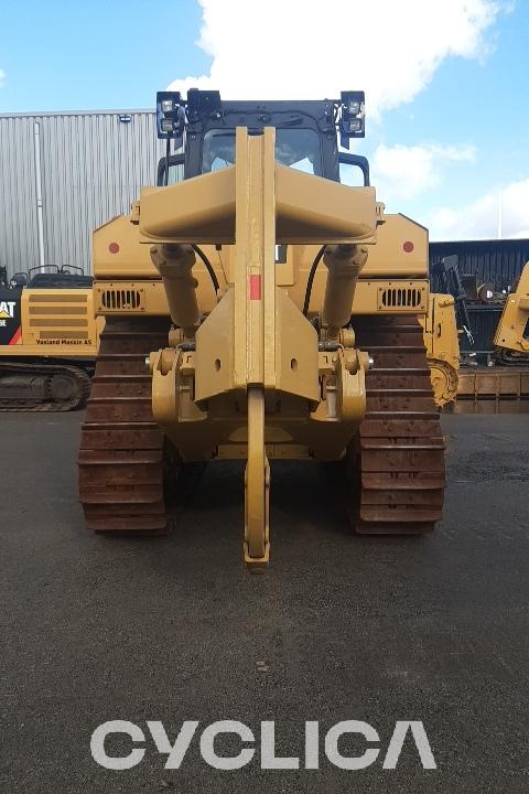 Bulldozers and crawler tractors  D8R DWJ00323 - 7