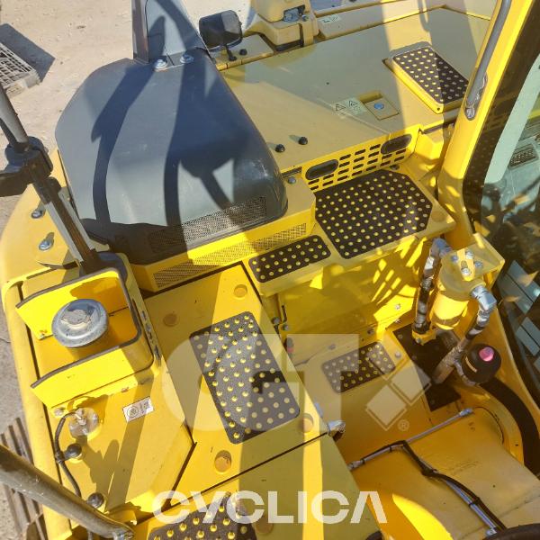 Crawler excavators  PC138 F50110 - 6