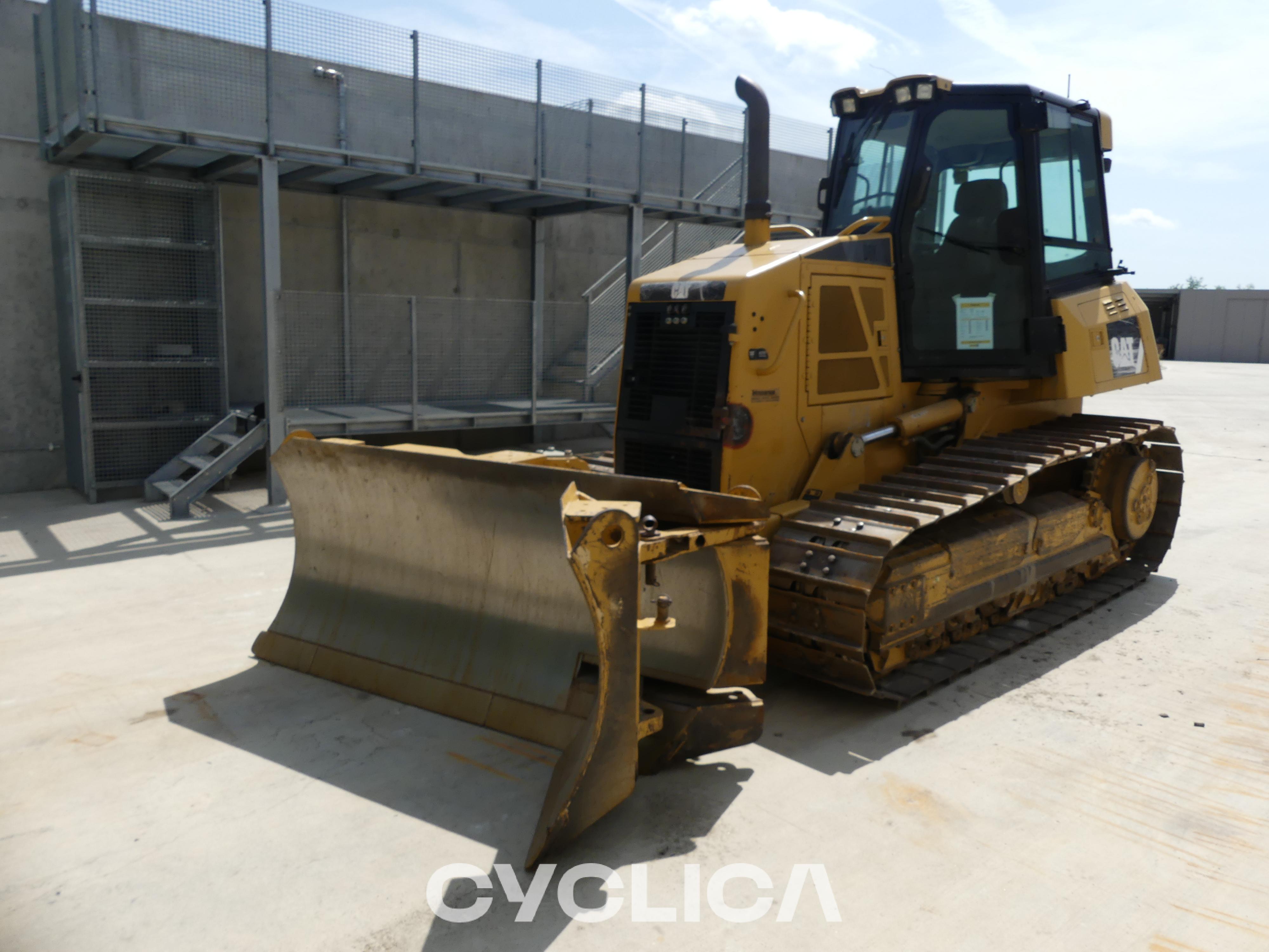 Buldozeri na lancima  D6KXL FBH01998 - 1