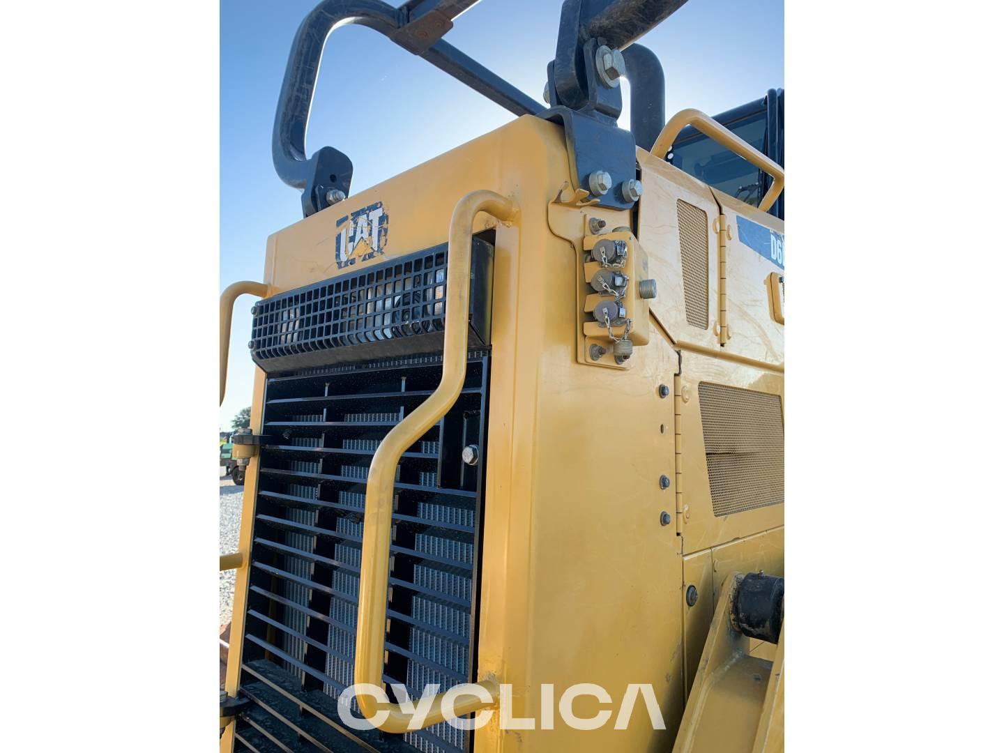Bulldozers and crawler tractors  D6N LGP SGG01455 - 25