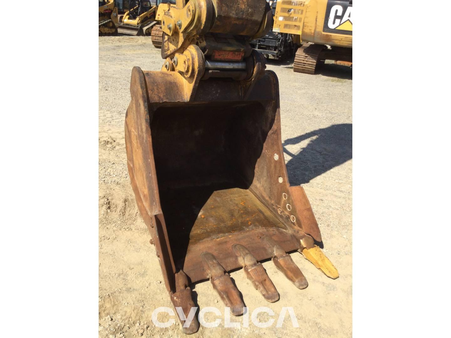 Crawler excavators  335FLCR SGJ20018 - 25