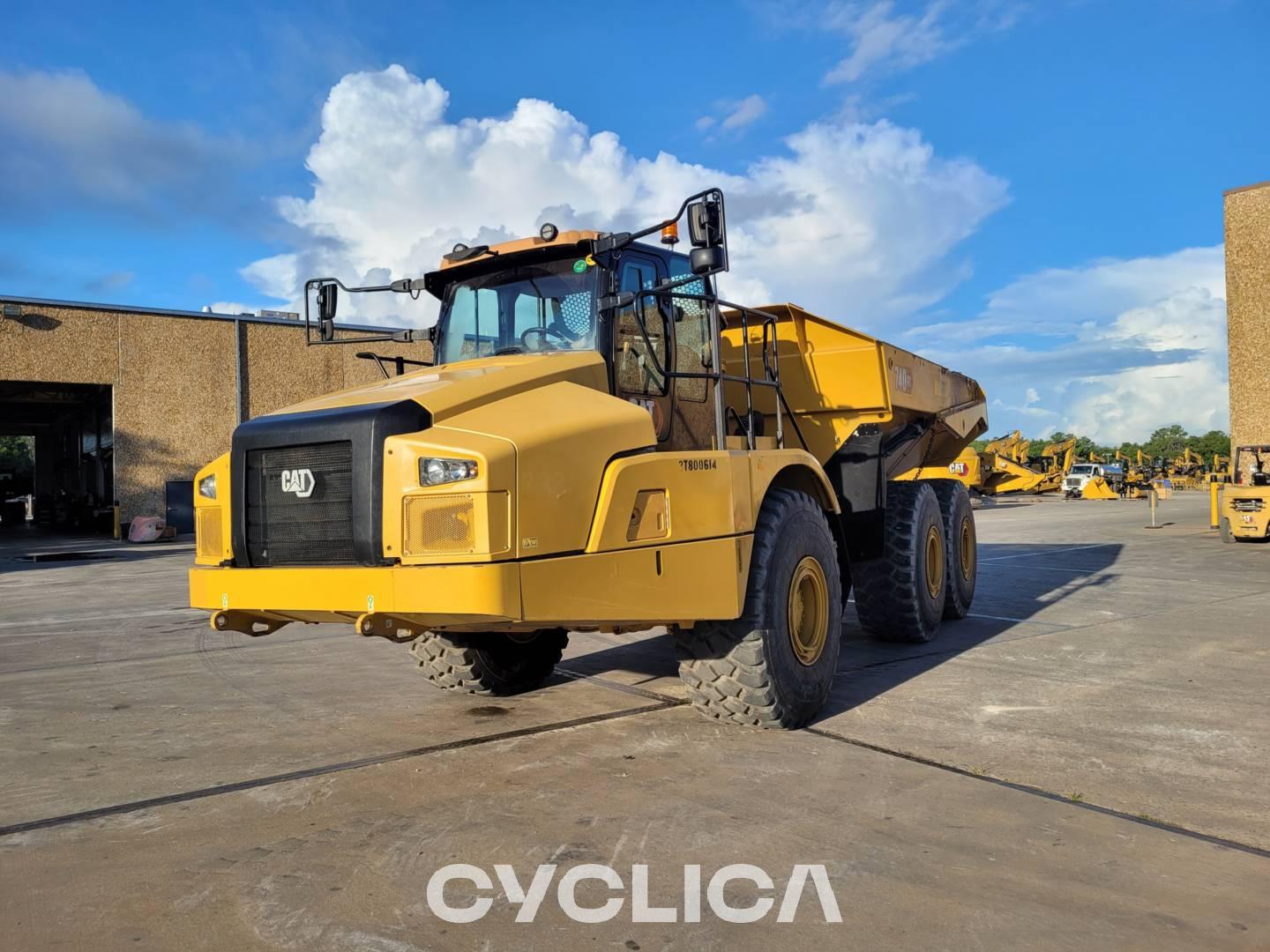 Dumpers e caminhões articulados  740 3T800614 - 1