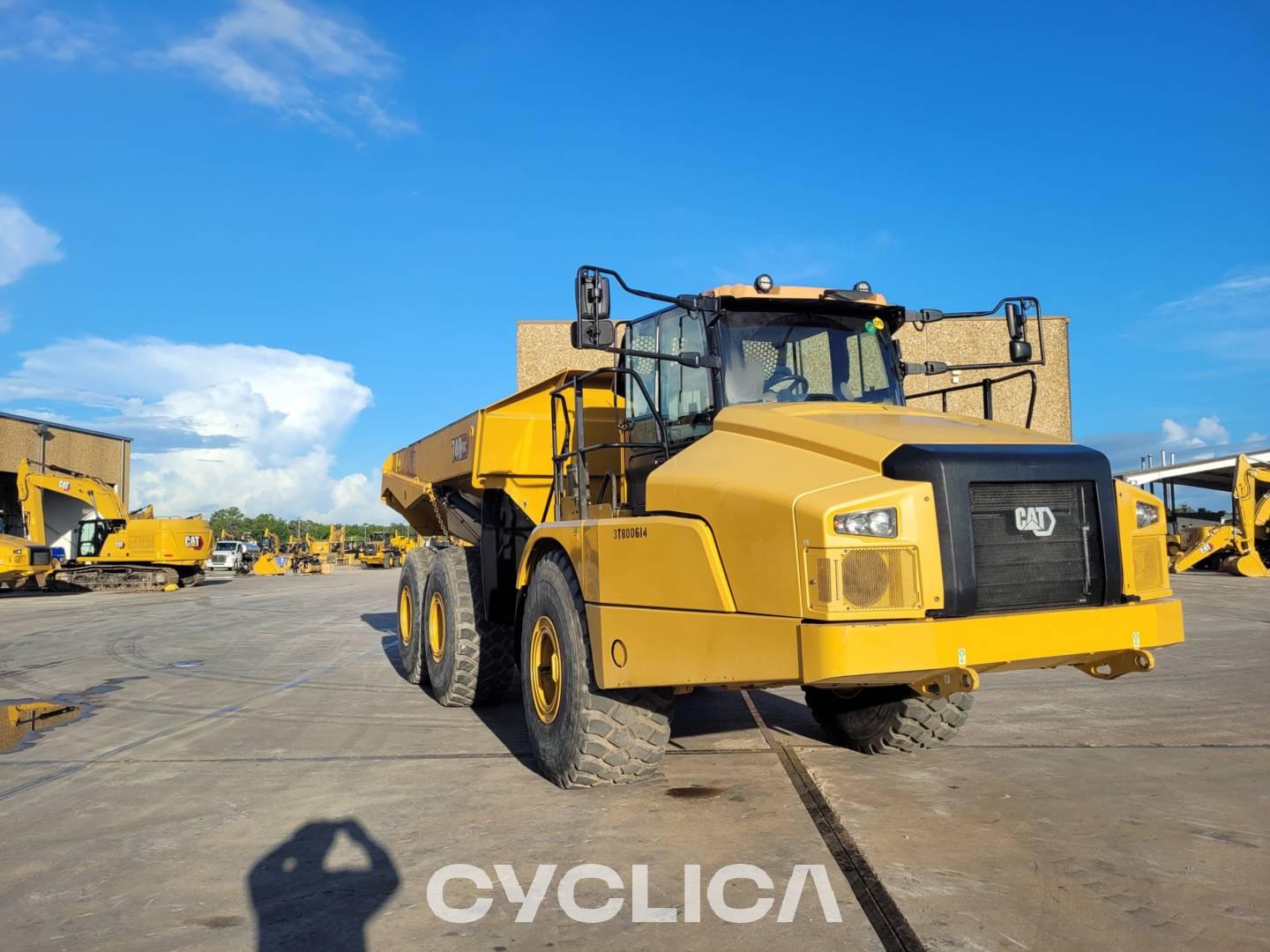 Dumpers e caminhões articulados  740 3T800614 - 3