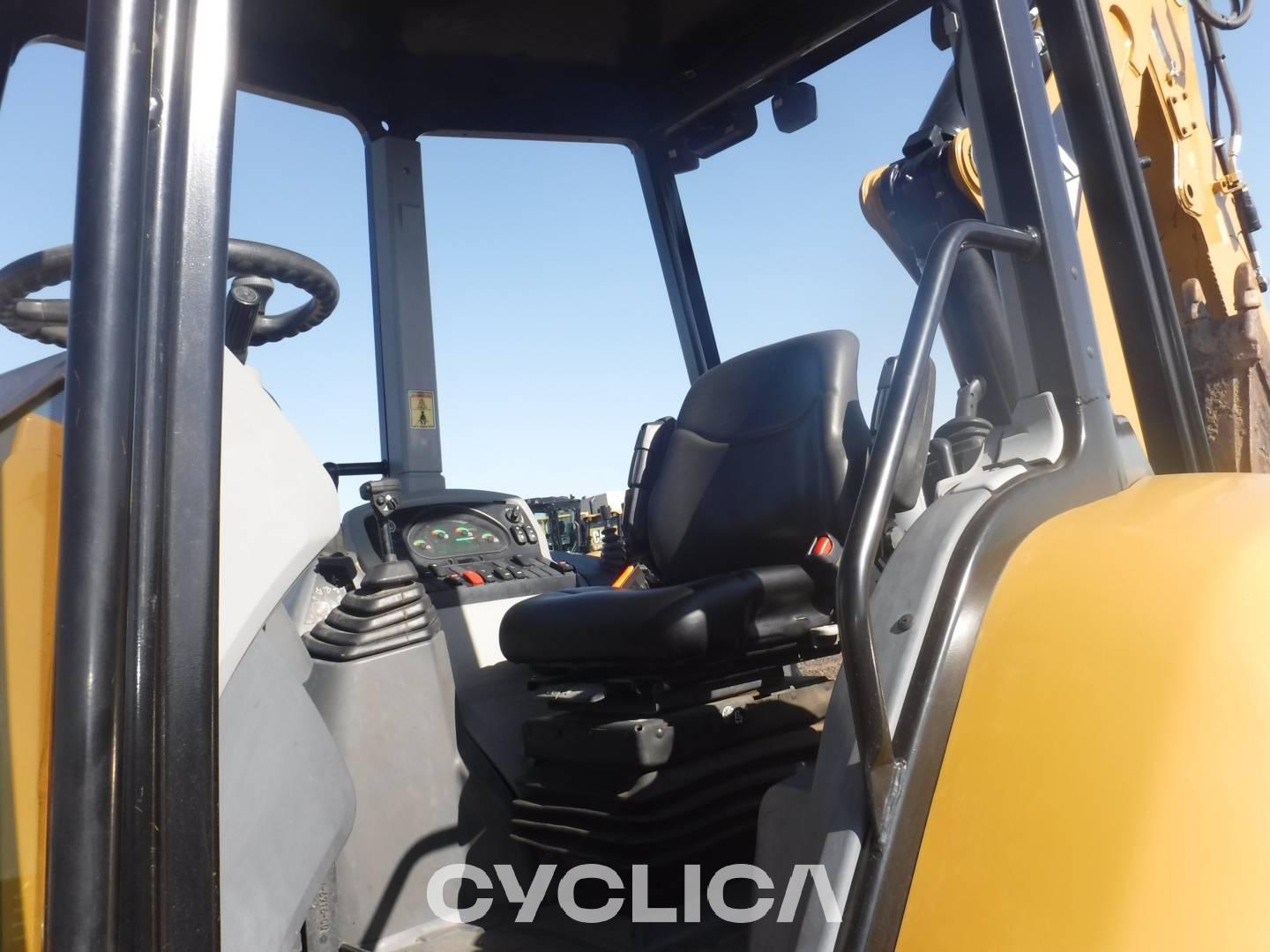 Backhoe loaders  430F2ST HWE01142 - 25