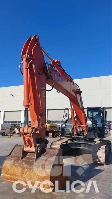 Crawler excavators  ZX300-6 00020700 - 3