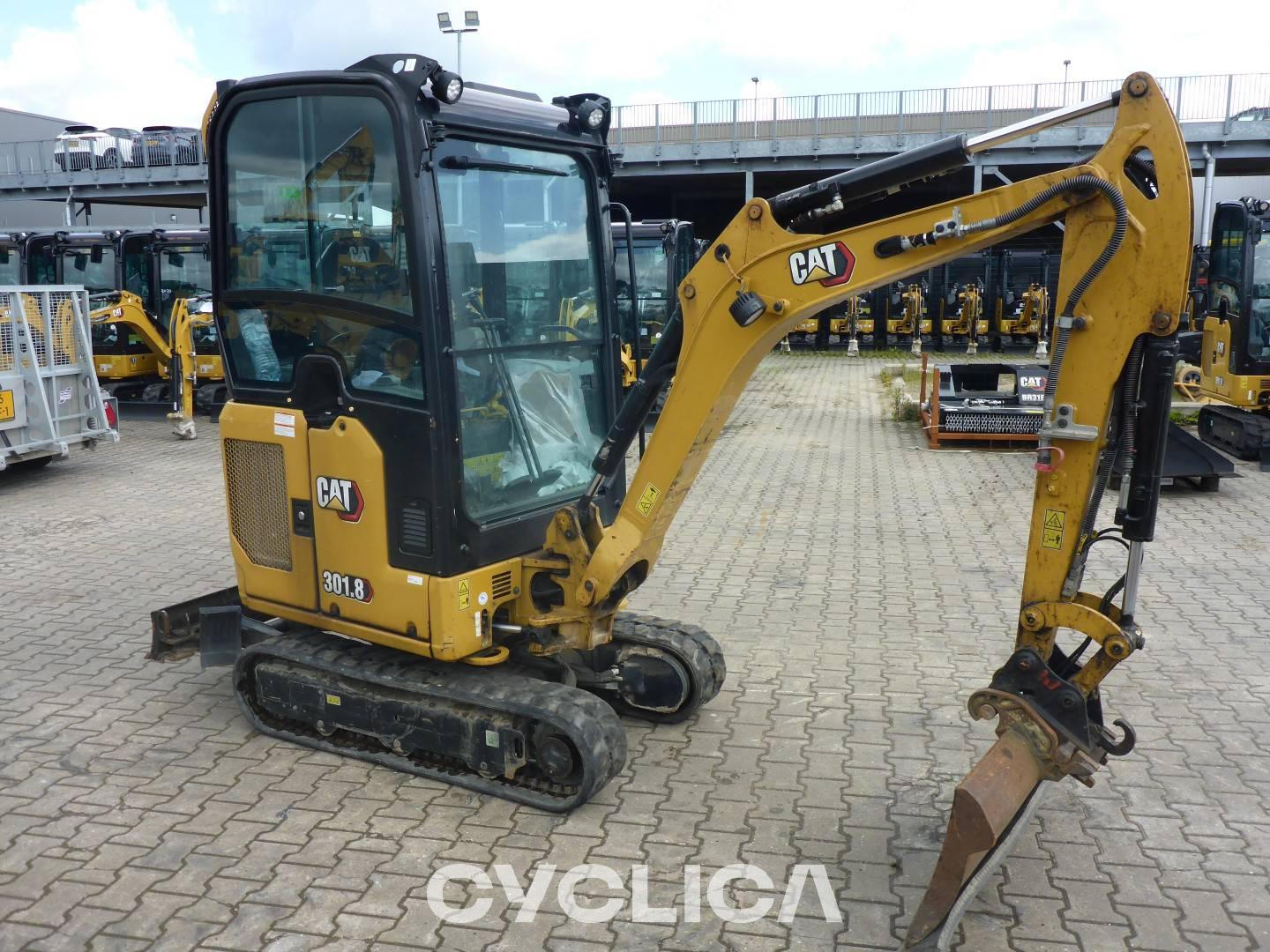 Crawler excavators  301.8-05 H8X05756 - 2