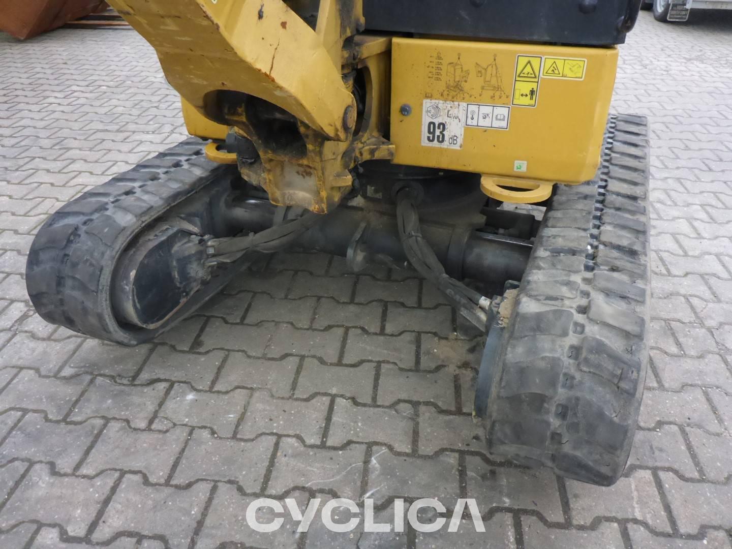 Crawler excavators  301.8-05 H8X05756 - 23