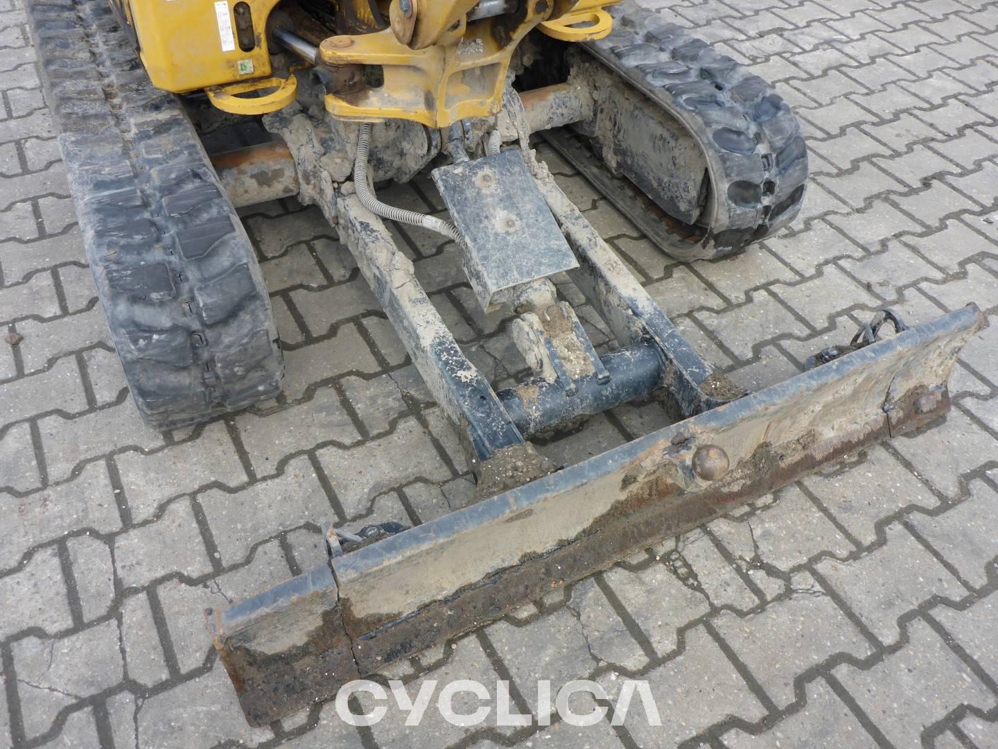 Crawler excavators  301.8-05 H8X07929 - 18