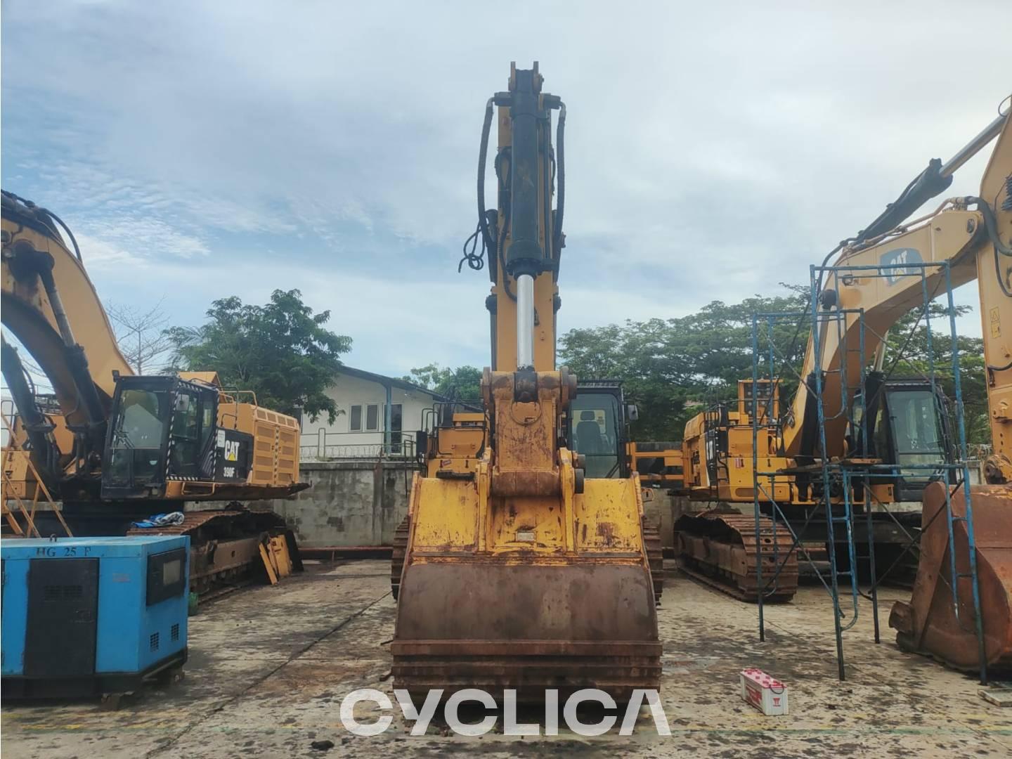 Crawler excavators  374F MFL10023 - 15