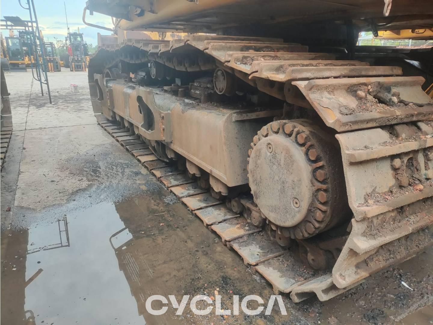 Crawler excavators  374F MFL10023 - 13