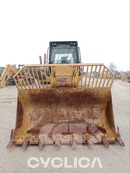 Track loaders  963K LBL00992 - 3