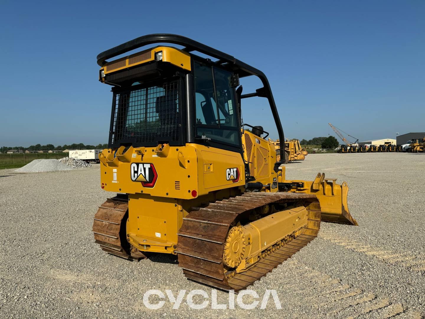 Bulldozers et tracteurs à chenilles  D112LGP XKL00657 - 4