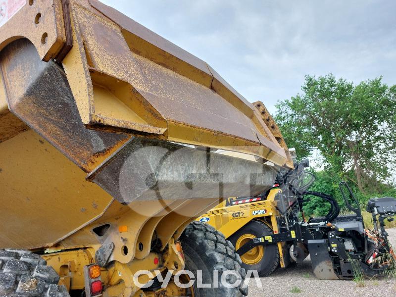 Dumpers e caminhões articulados  730 3T300271 - 4