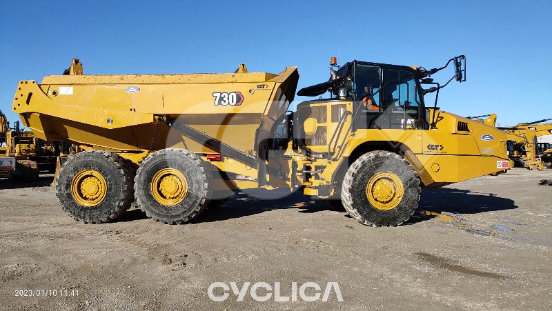 Dumpers e caminhões articulados  730 3T301648 - 2