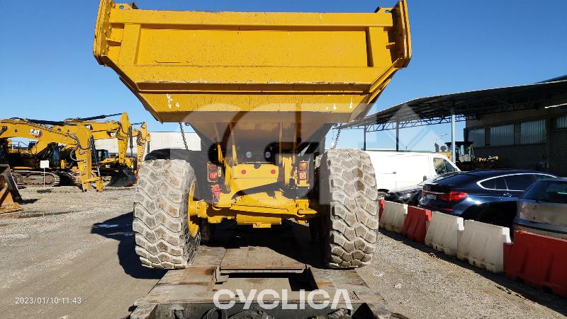 Dumpers e caminhões articulados  730 3T301648 - 5