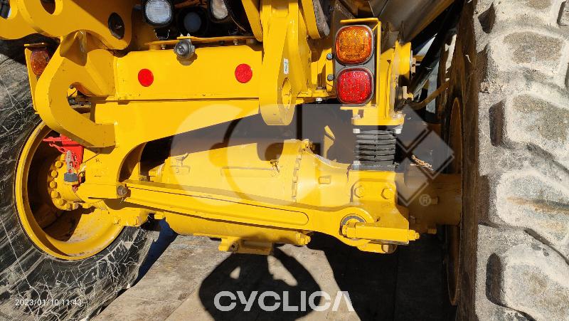 Dumpers y camiones articulados  730 3T301648 - 7