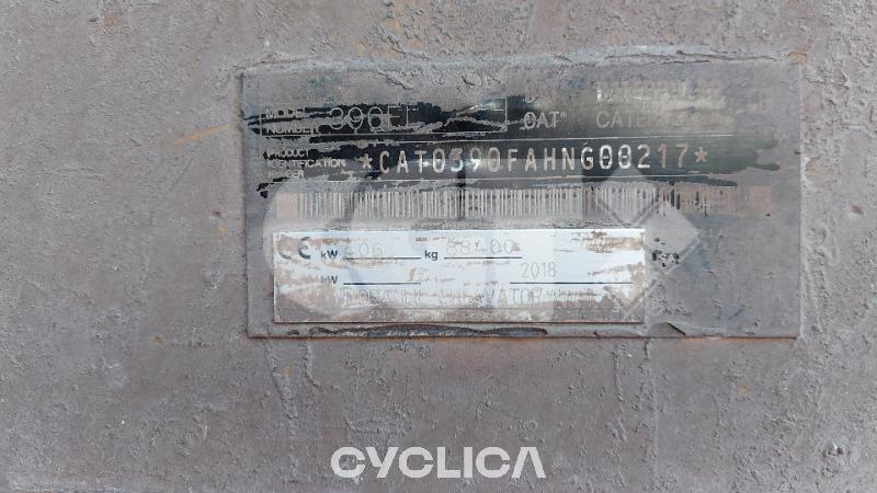 Escavadora de rastos  390F HNG00217 - 21