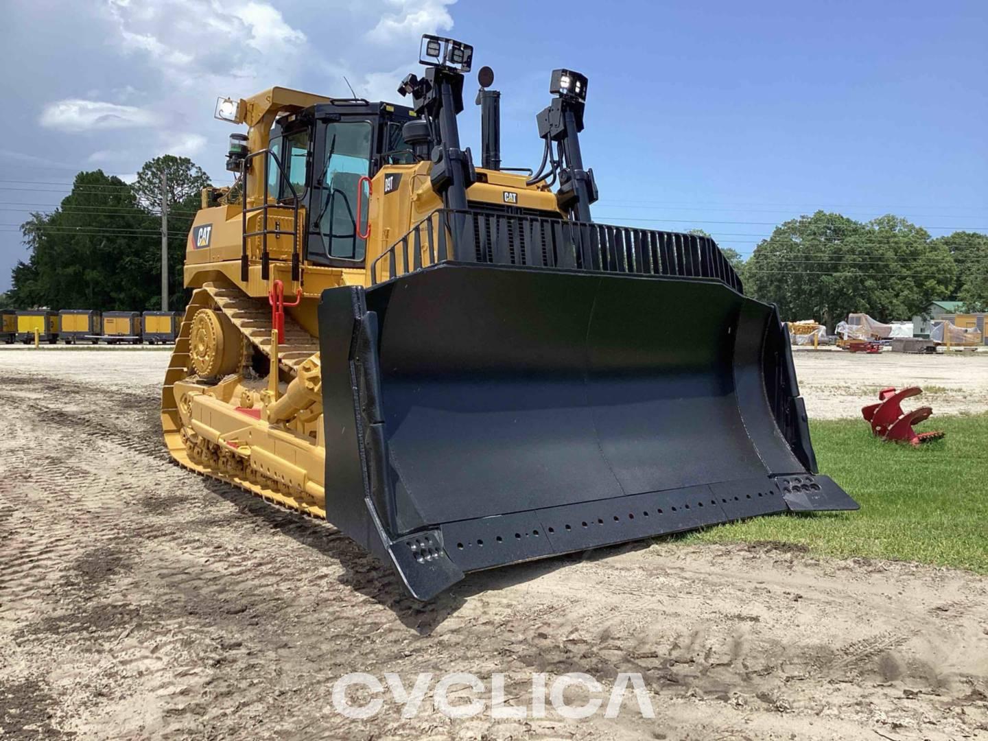 Bulldozers et tracteurs à chenilles  D9T-REBUILT REX00496 - 2