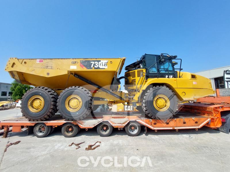 Dumpers e caminhões articulados  730 3T300890 - 3