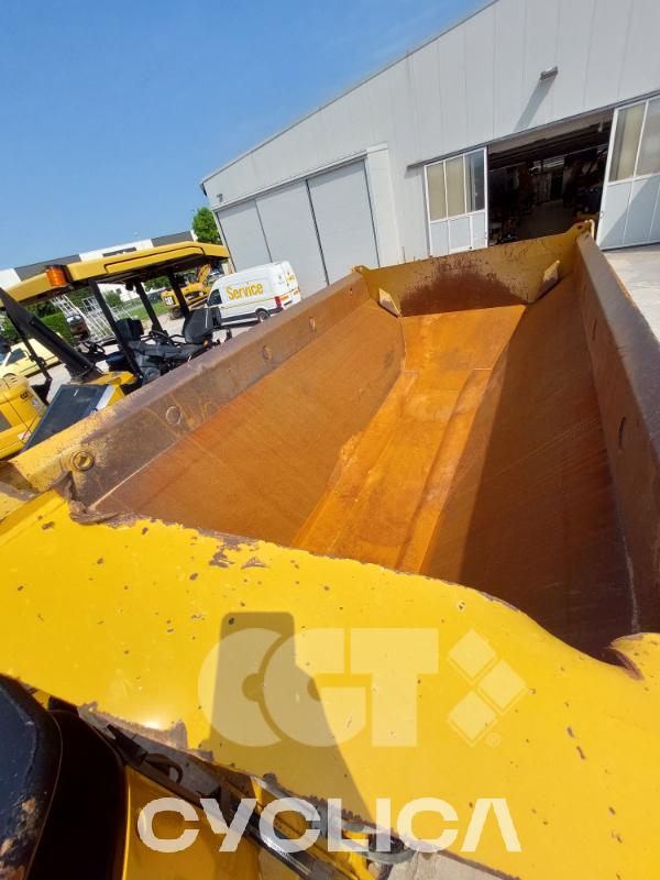 Dumpers y camiones articulados  730 3T300890 - 5