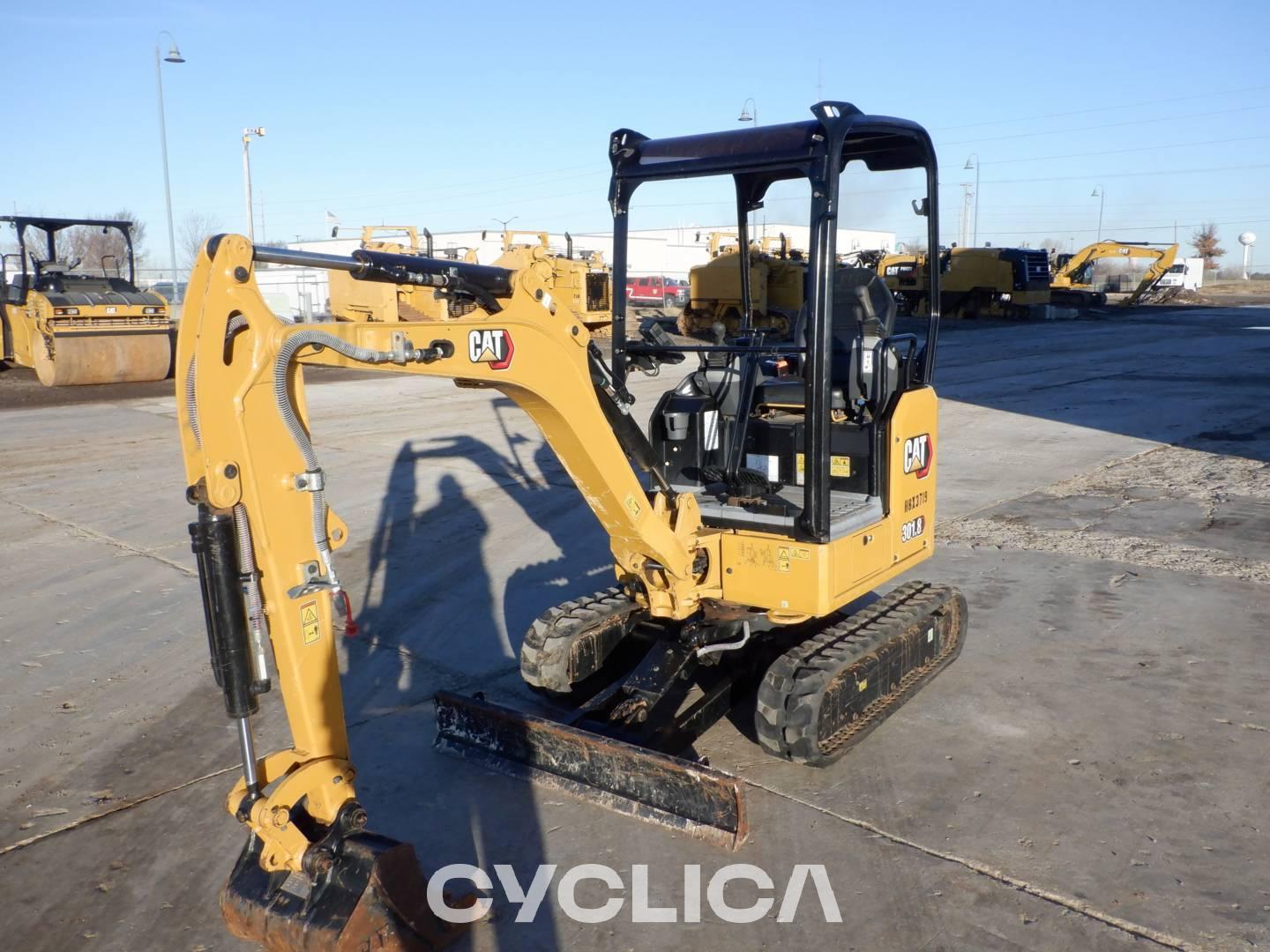 Crawler excavators  301.8-05 H8X03719 - 1