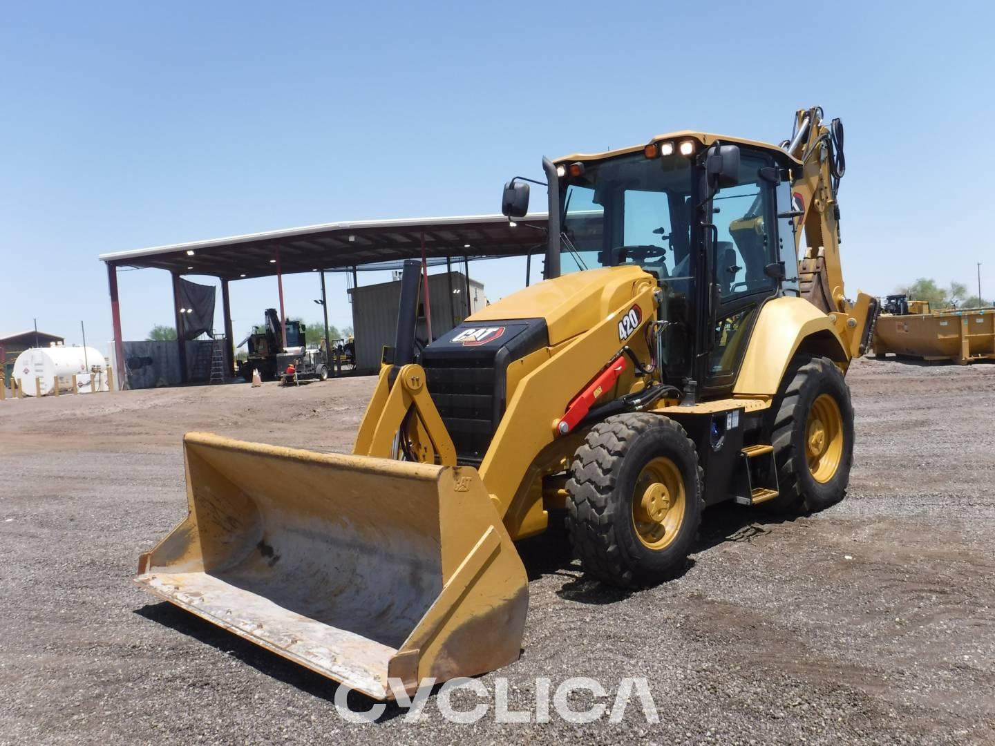 Backhoe loaders  420-07 H8T00862 - 11