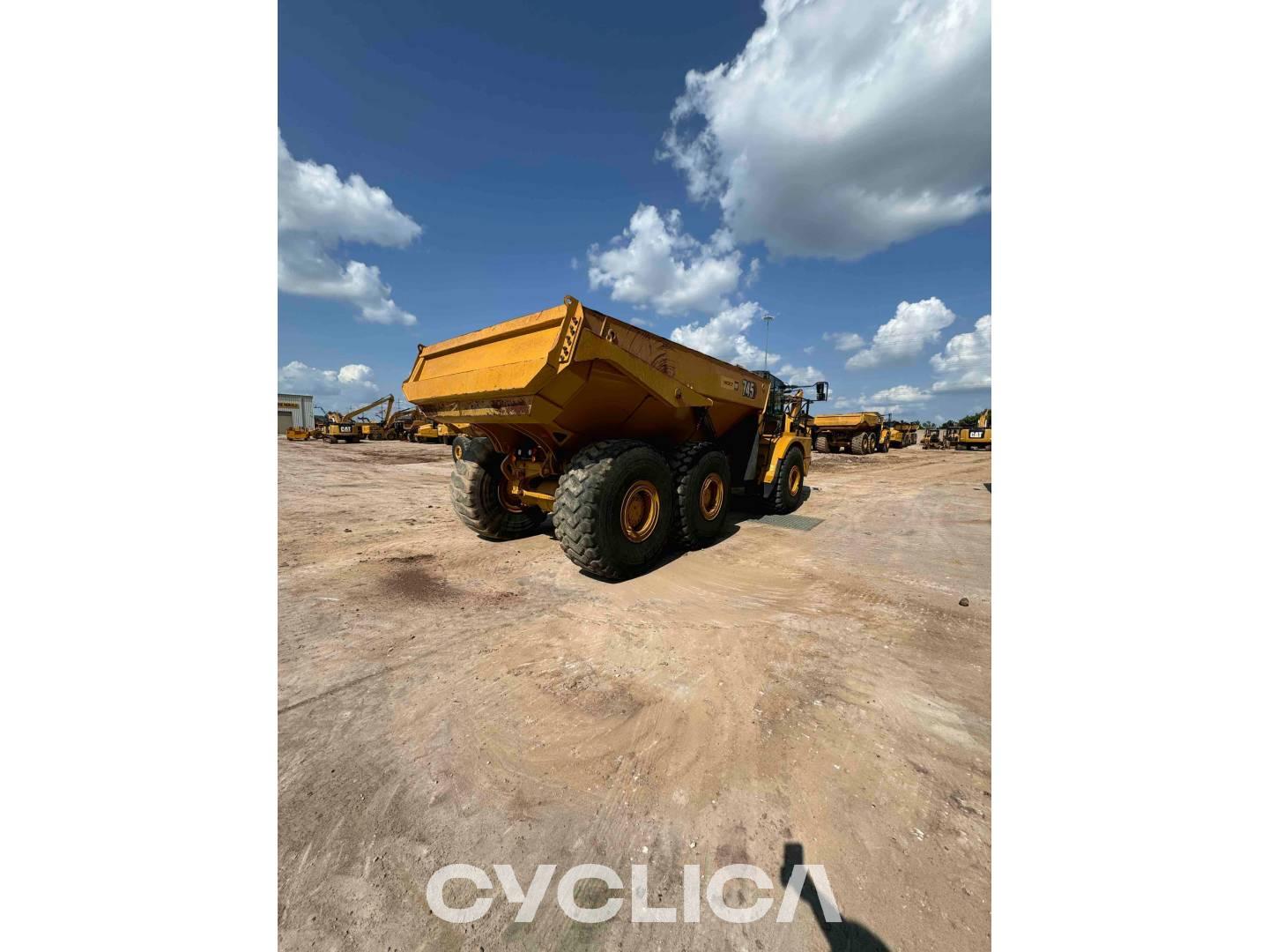 Dumper e autoarticolati  74504 3T603197 - 4