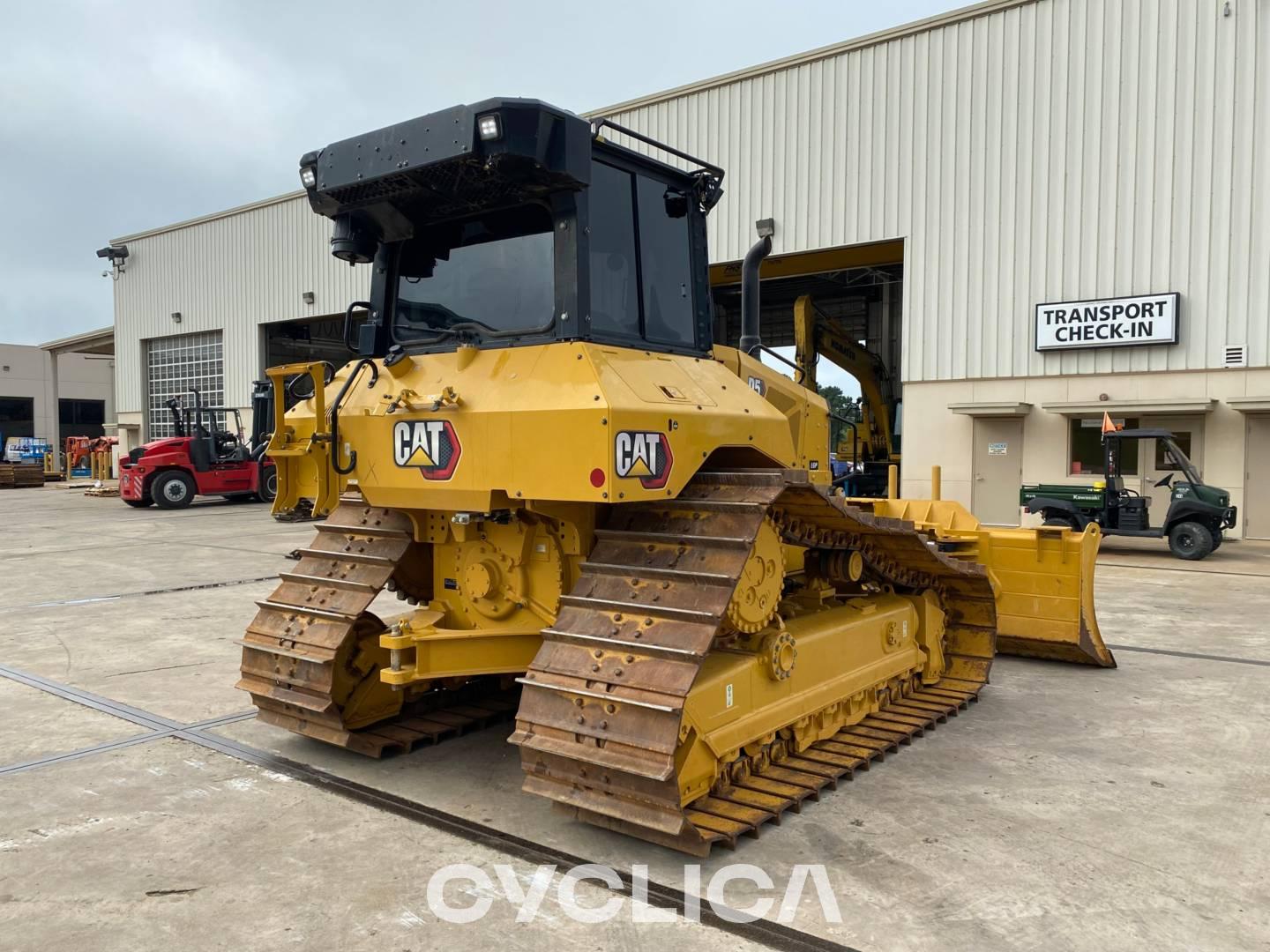 Bulldozers and crawler tractors  D517VP Z6A01864 - 4