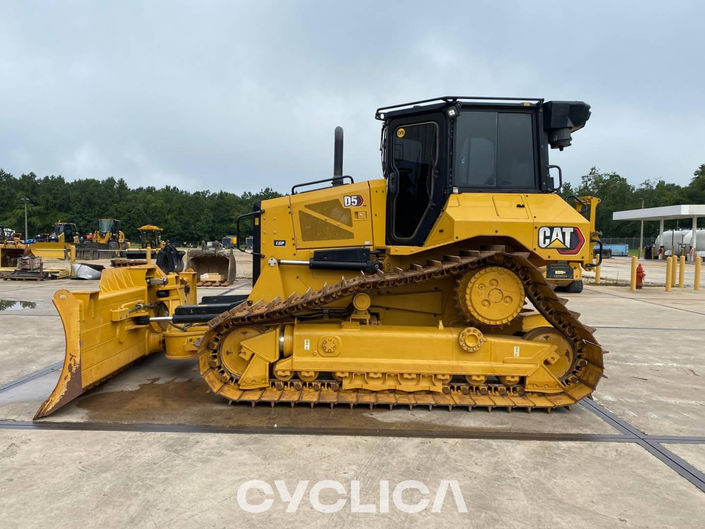 Bulldozers et tracteurs à chenilles  D517VP Z6A01864 - 12