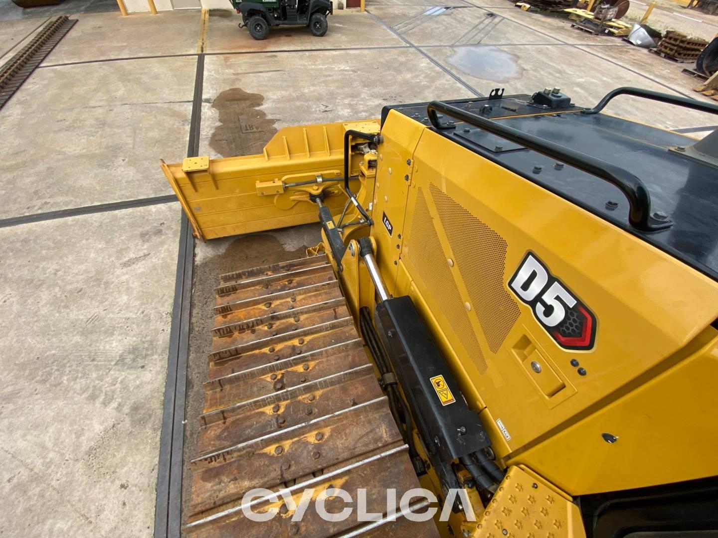 Bulldozers y tractores de cadenas  D517VP Z6A01864 - 31