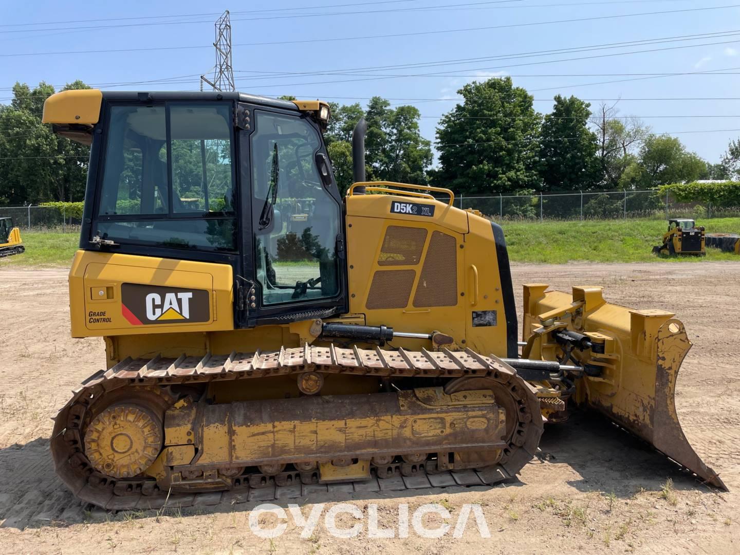 Bulldozers et tracteurs à chenilles  D5K2XL KW202847 - 18