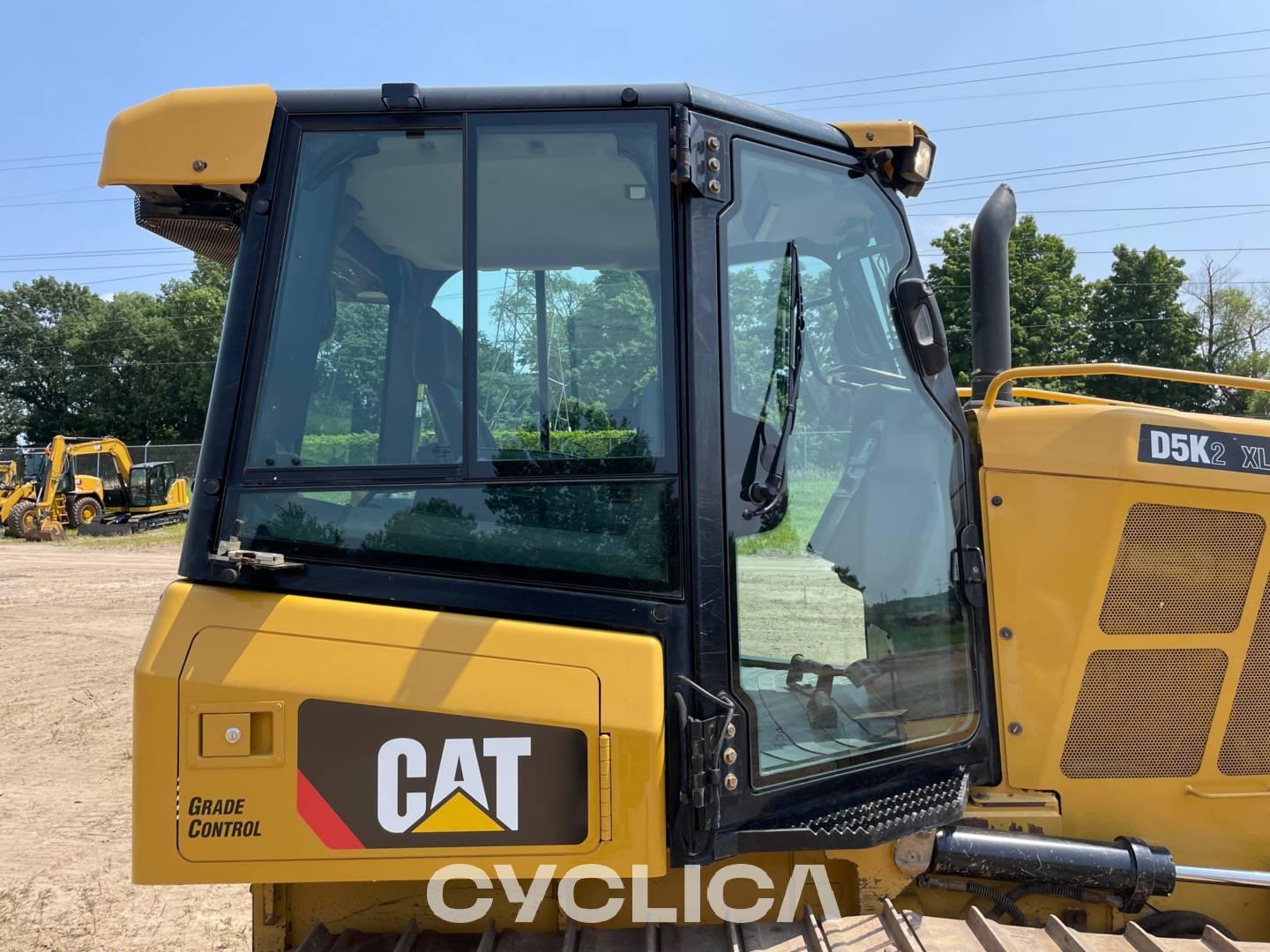 Bulldozers et tracteurs à chenilles  D5K2XL KW202847 - 19