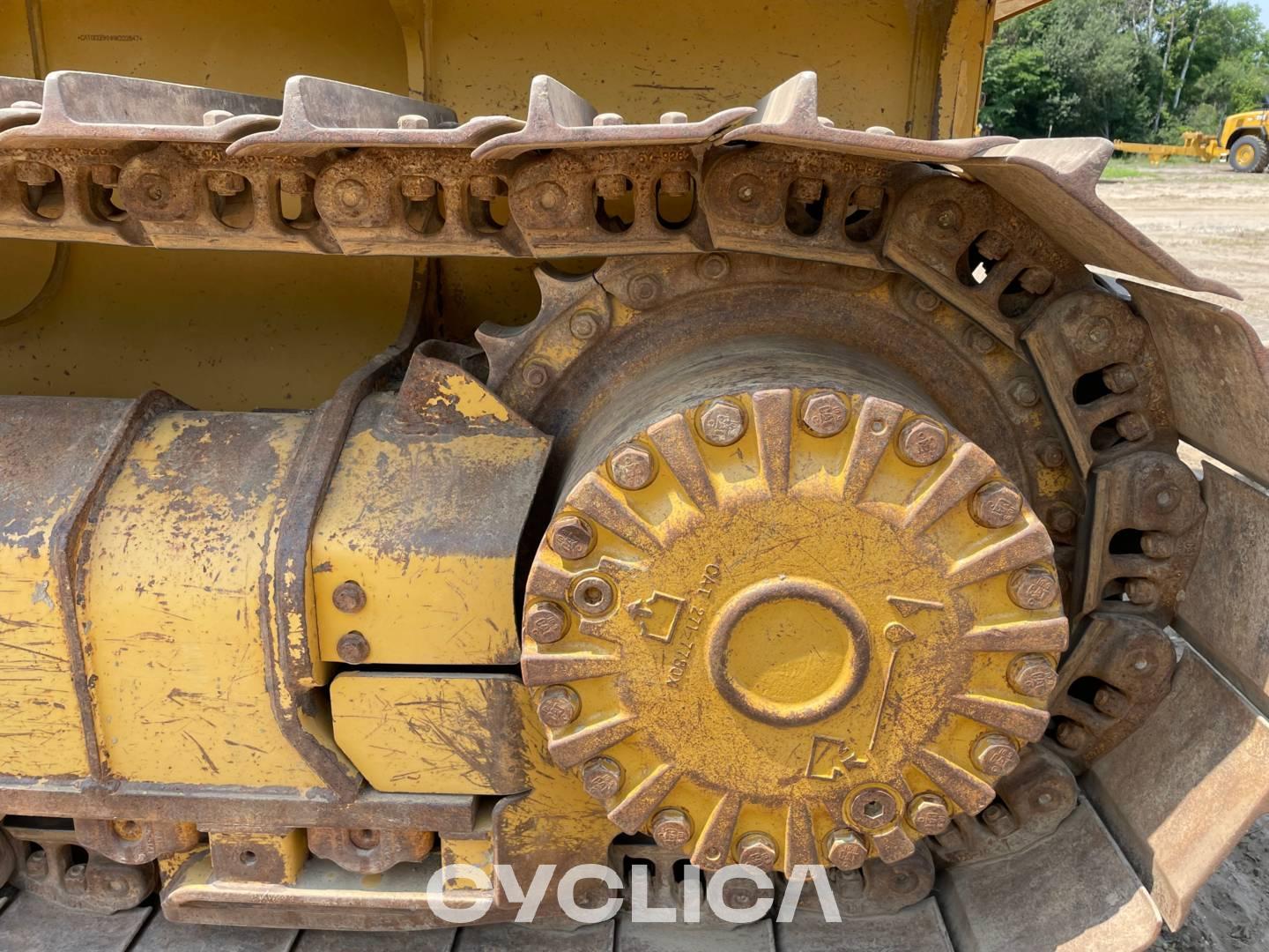 Bulldozers et tracteurs à chenilles  D5K2XL KW202847 - 28