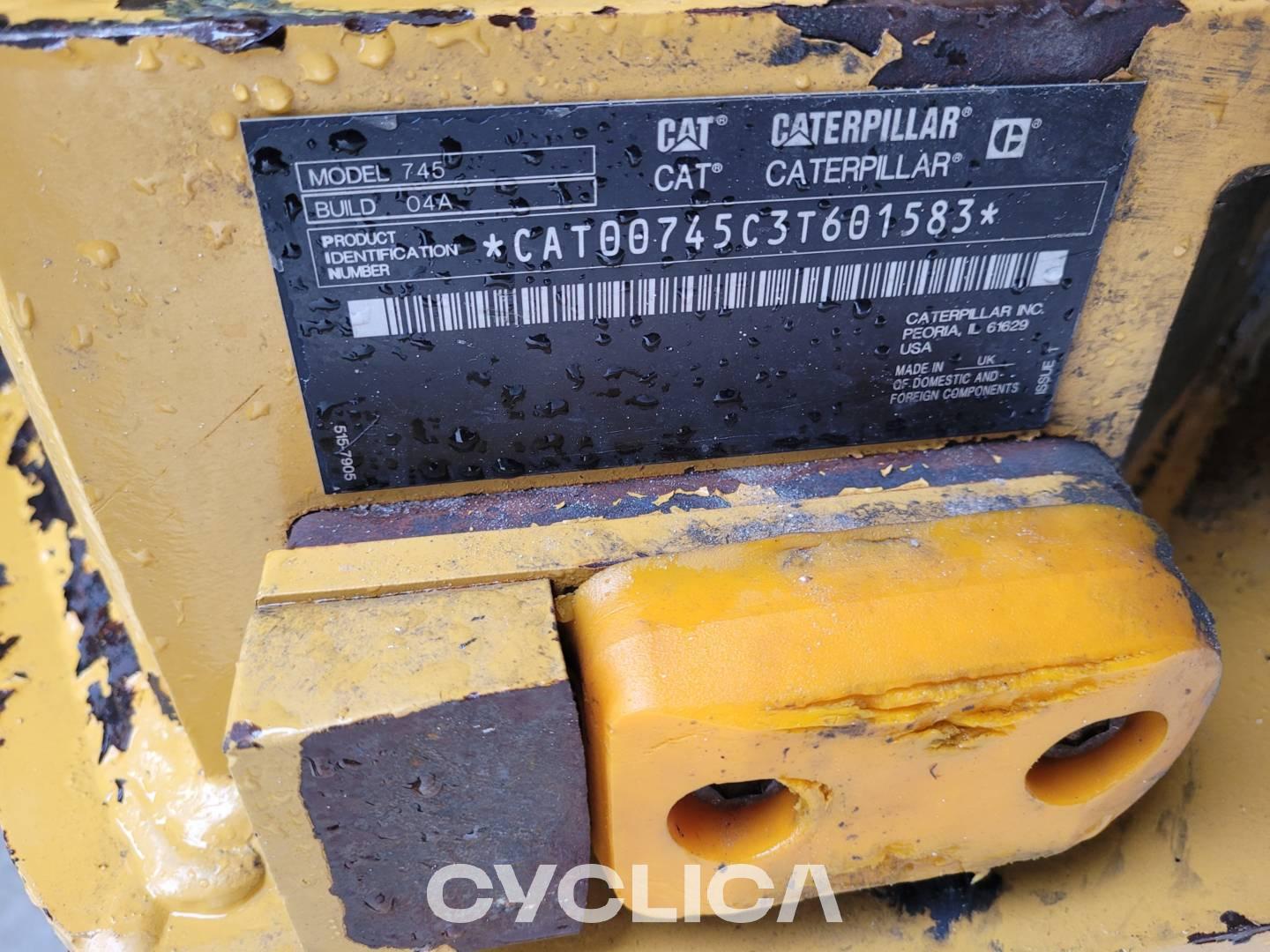 Dumpers y camiones articulados  745-04 3T601583 - 7