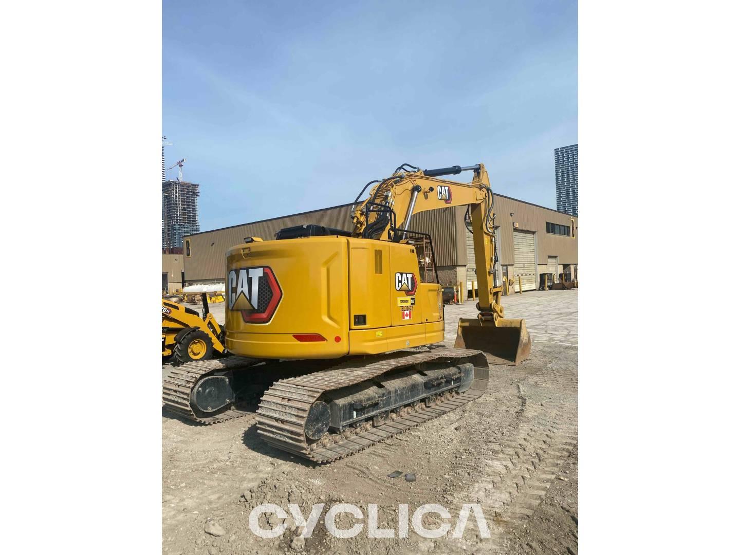 Crawler excavators  325 TEL30622 - 3