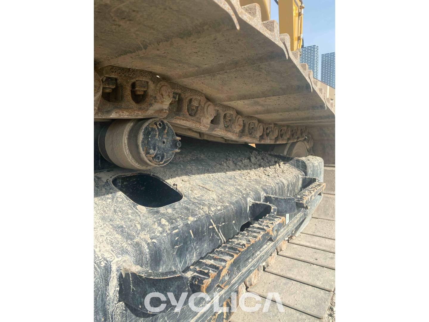 Crawler excavators  325 TEL30622 - 22