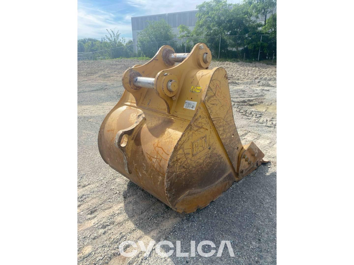 Crawler excavators  325 TEL30622 - 29