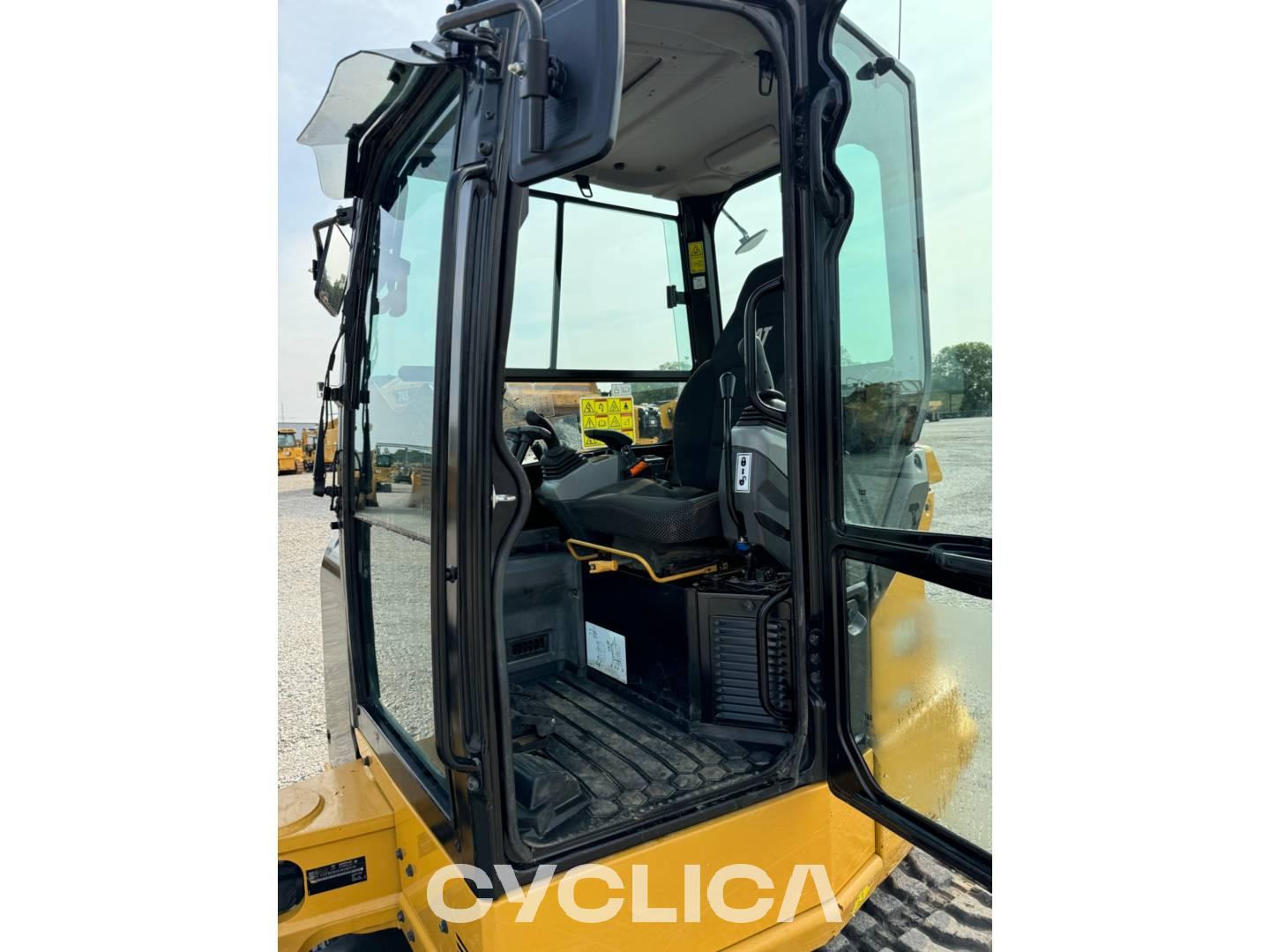 Crawler excavators  30407 AN400370 - 23