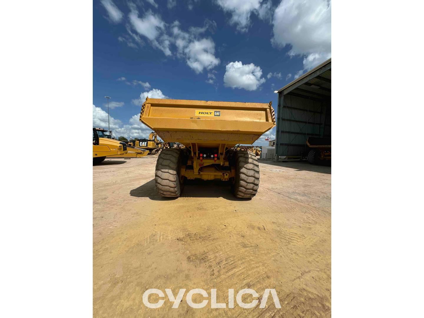 Dumpers e caminhões articulados  745-04 3T603233 - 16