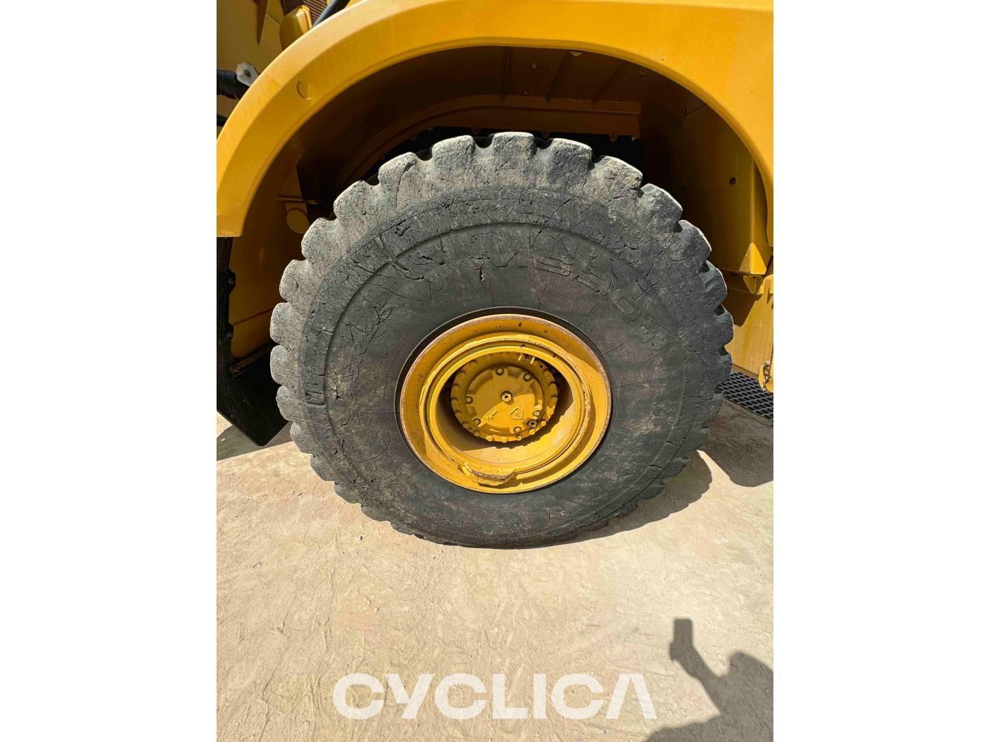 Dumpers e caminhões articulados  745-04 3T603233 - 28