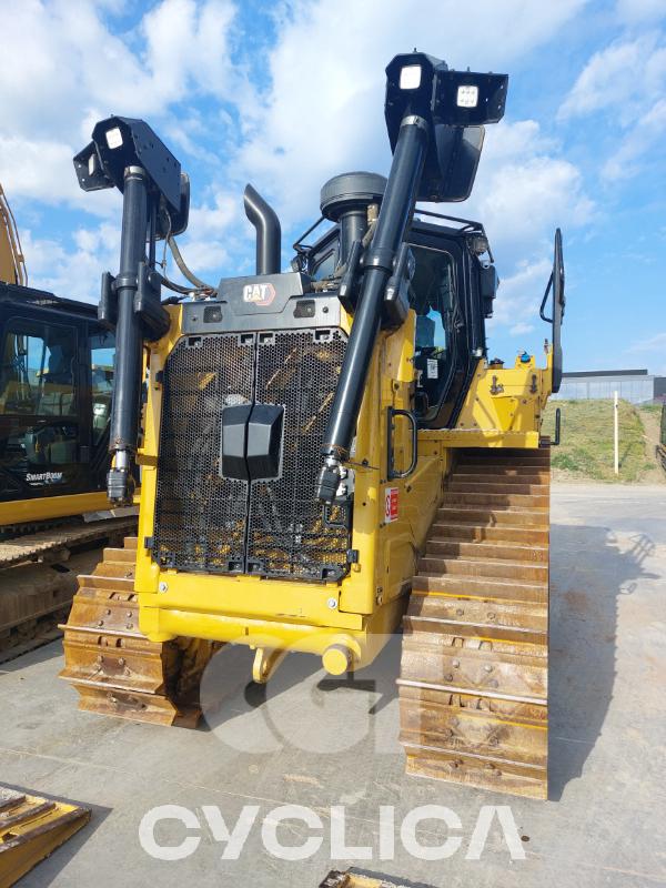 Bulldozers and crawler tractors  D7 CM900225 - 2