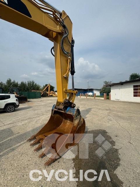 Crawler excavators  323F YEC10026 - 4