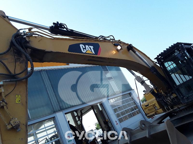 Crawler excavators  330F JFR20045 - 19