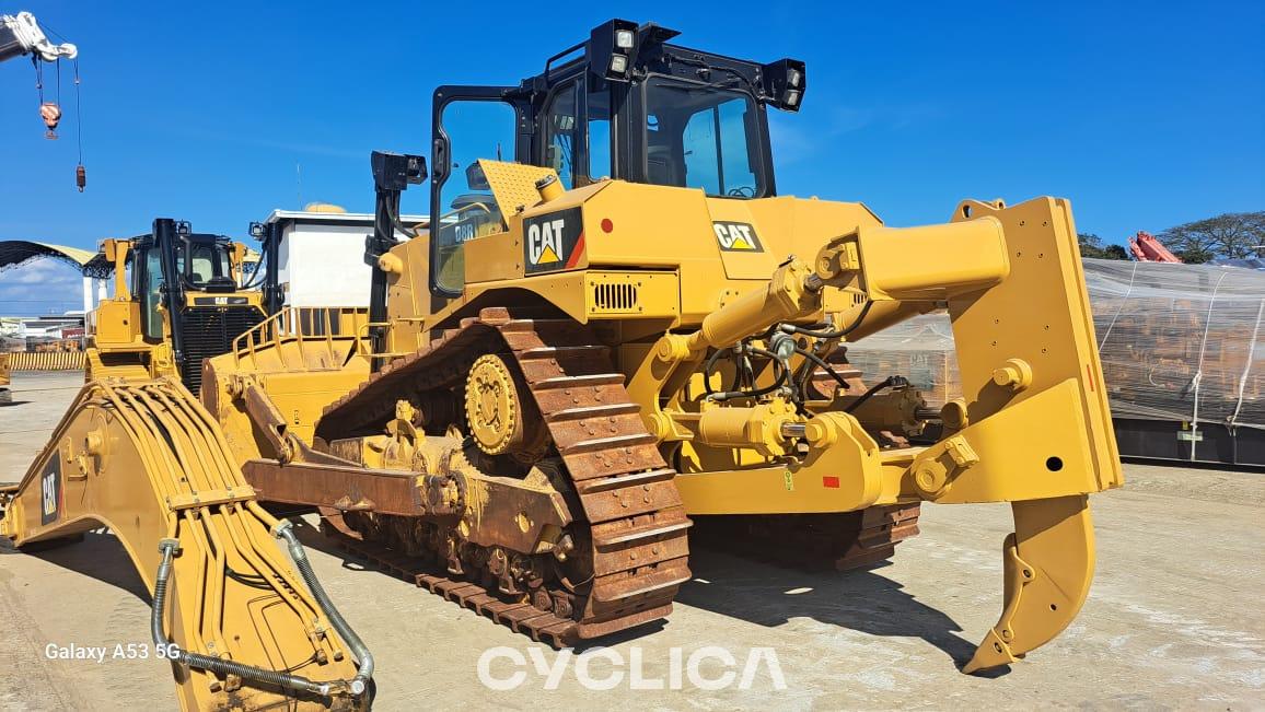 Bulldozers et tracteurs à chenilles  D8R DWJ00323 - 2