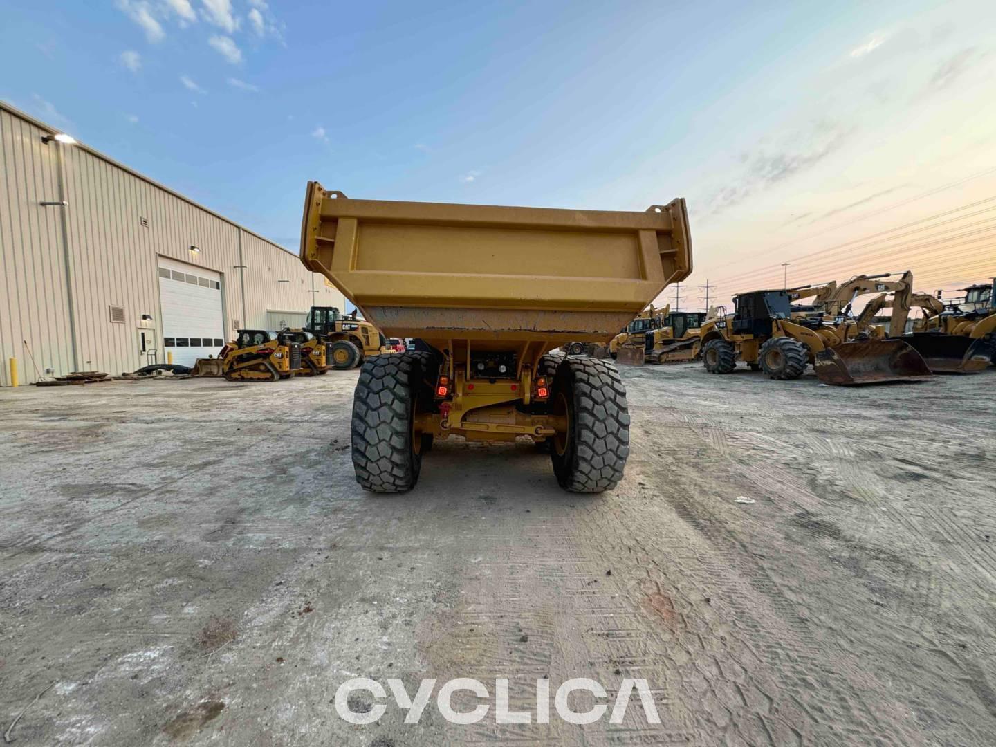 Dumpers and articulated trucks  730 3T302150 - 19