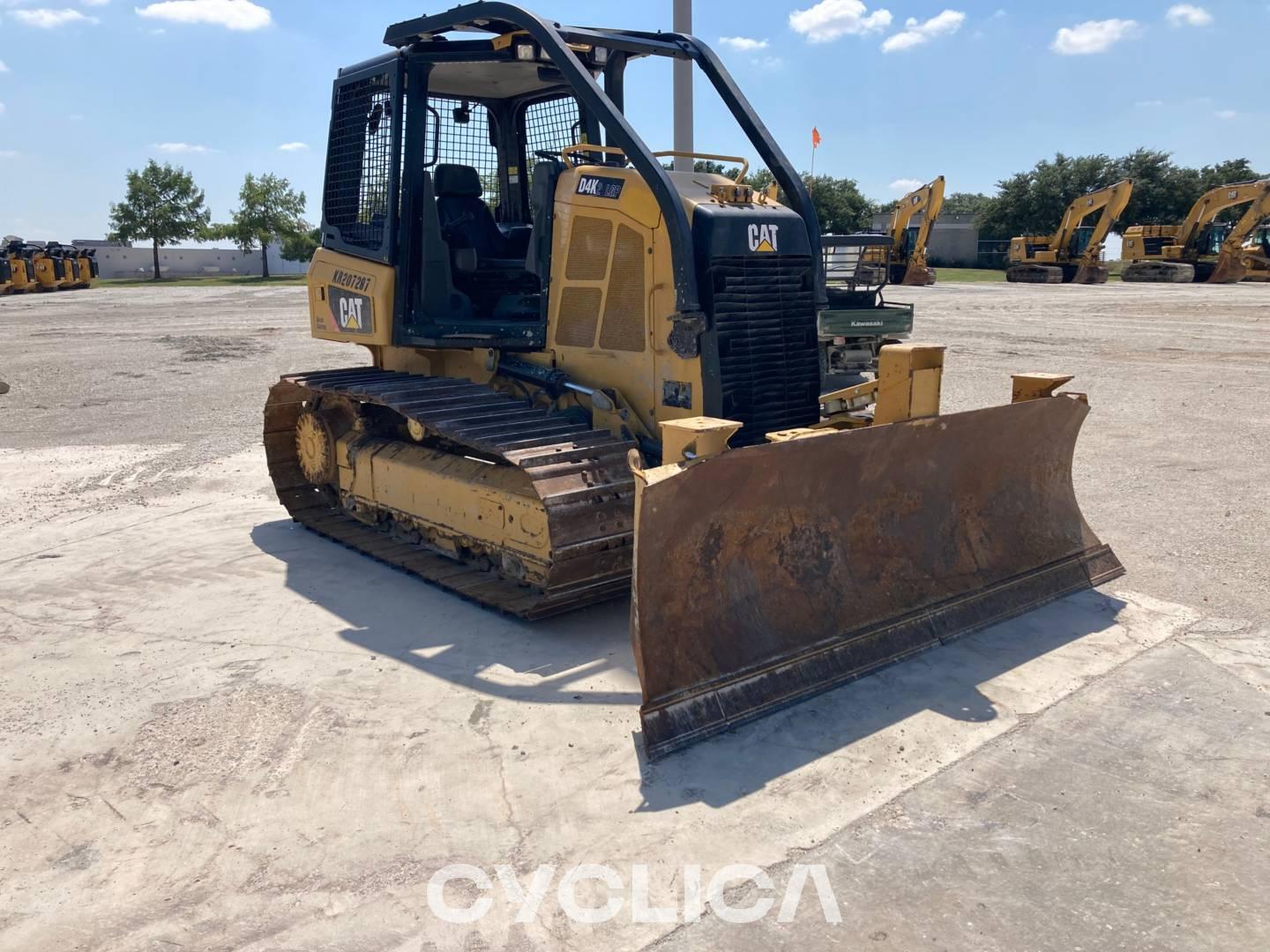 Bulldozers et tracteurs à chenilles  D4K2LGP KR207287 - 3