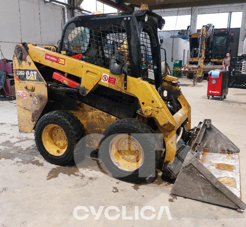 Skid steers  226D HRD02624 - 2