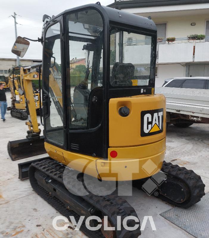 Bageri guseničari  302.7DCR LJL06790 - 6