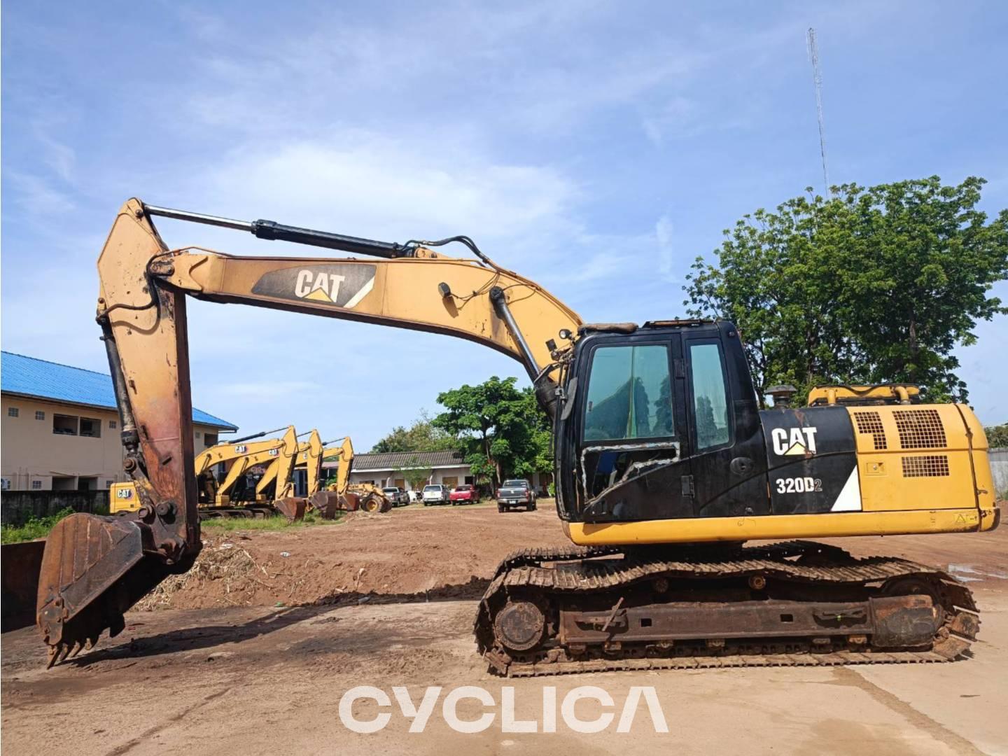 Crawler excavators  320D2 LCA00691 - 4