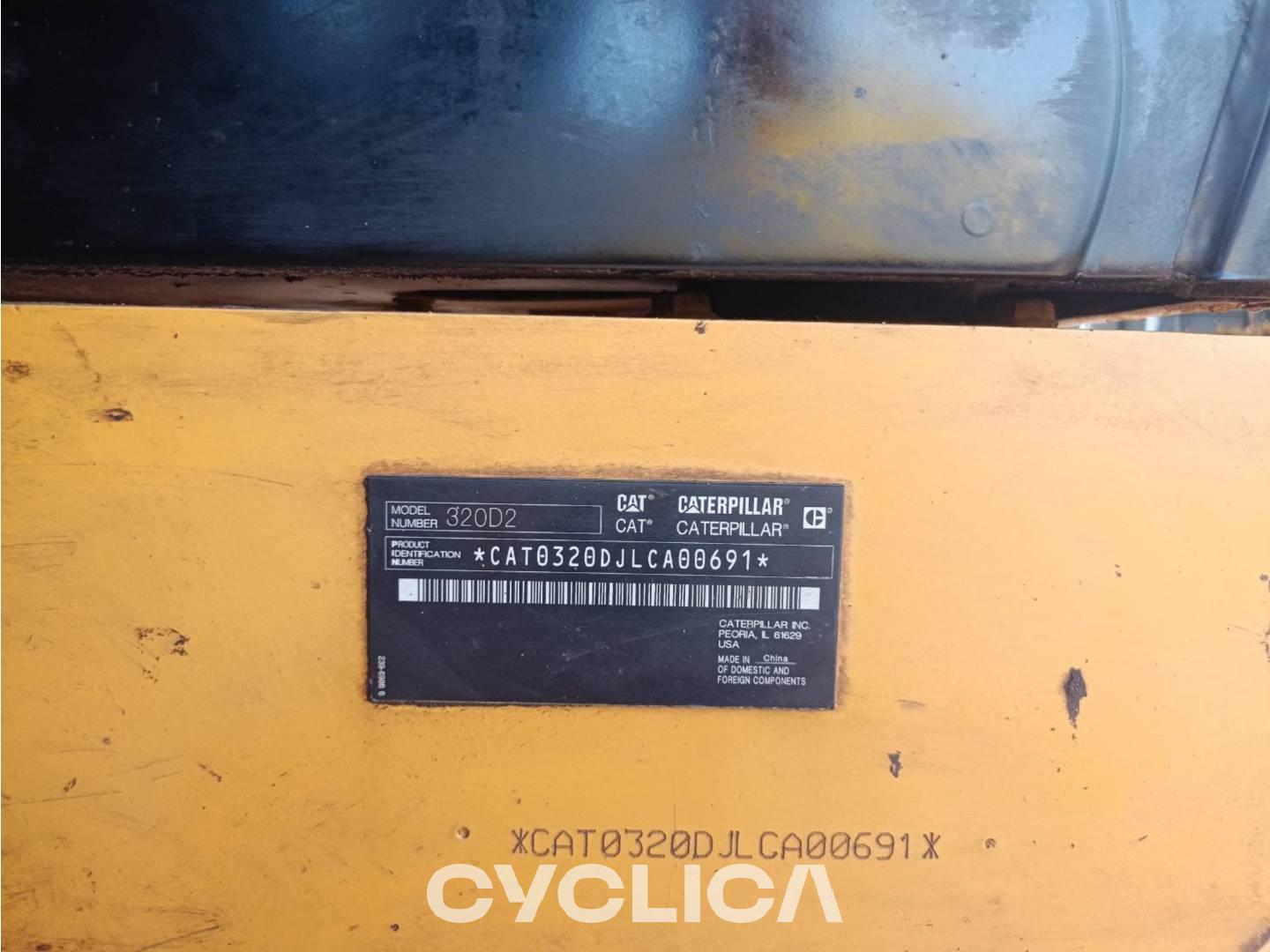 Escavadora de rastos  320D2 LCA00691 - 6